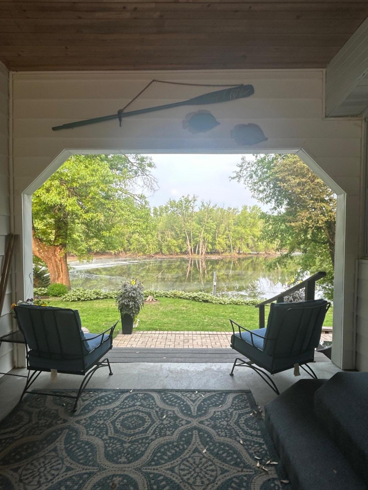 Breezeway Bay - Waterfront Full House Villa Wisconsin Dells Exterior photo